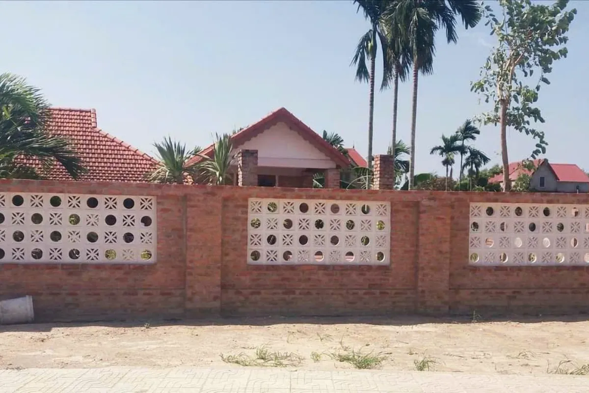 Thi công gạch thông gió