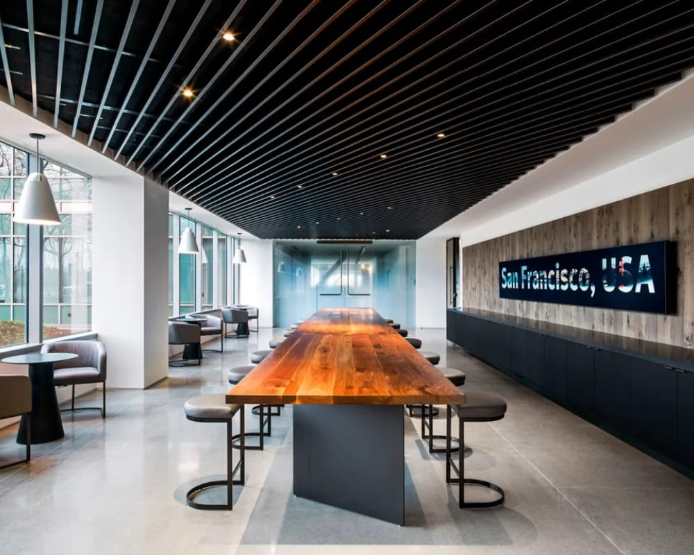 Thi công Trần Nhôm Hoà Xuân